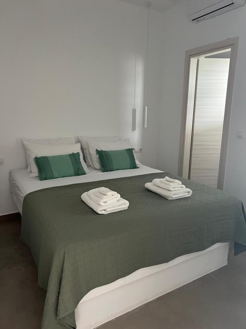 Vista Mare Suites Kíthnos Exterior photo
